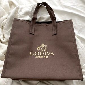 GODIVA LUNCH BAG W/GIFT BAG